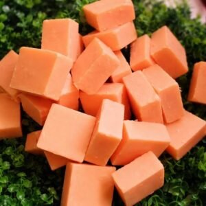 Savon Éclaircissant Artisanal au Lait & Carotte